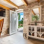 Rustical Olea Holiday home Imotski