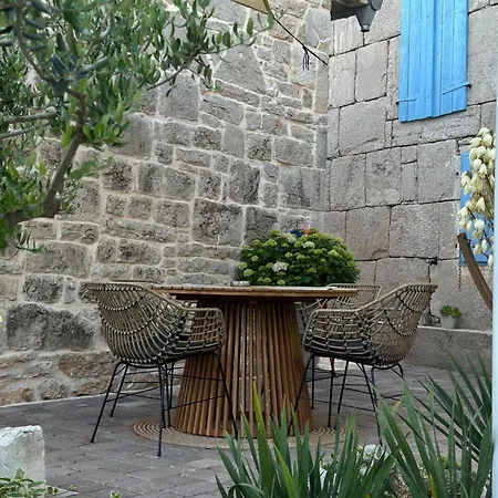 Rustical Olea بيت للعطل