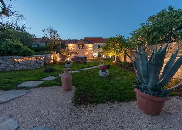 Rustical Olea * Imotski