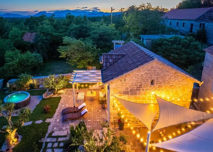 Rustical Olea Feriehus