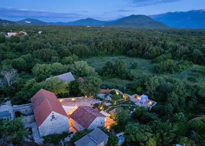 Rustical Olea Feriehus